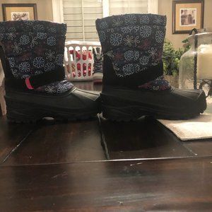 Snow Boots